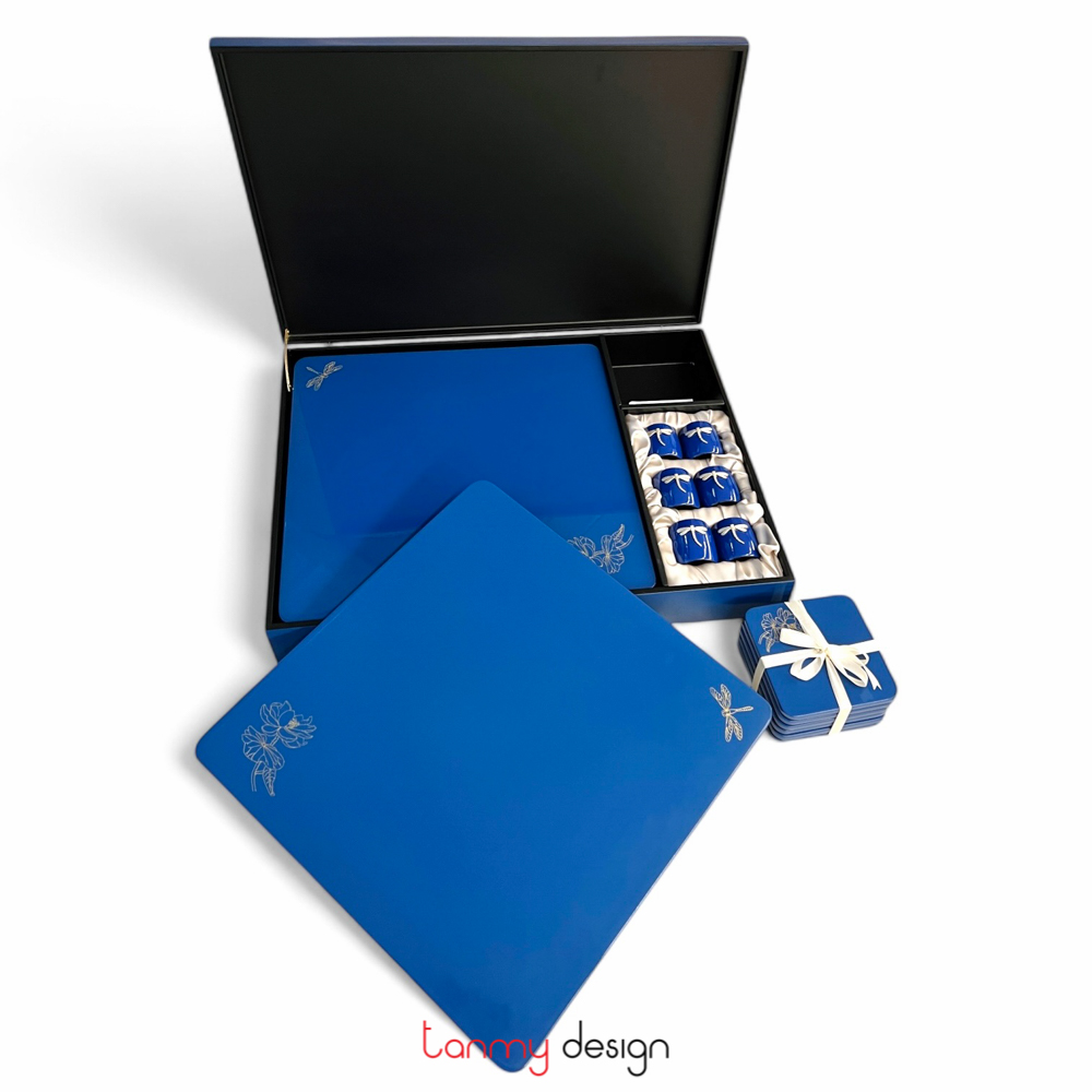 Blue rectangular lacquer box included with 6 placemats, 6 coasters